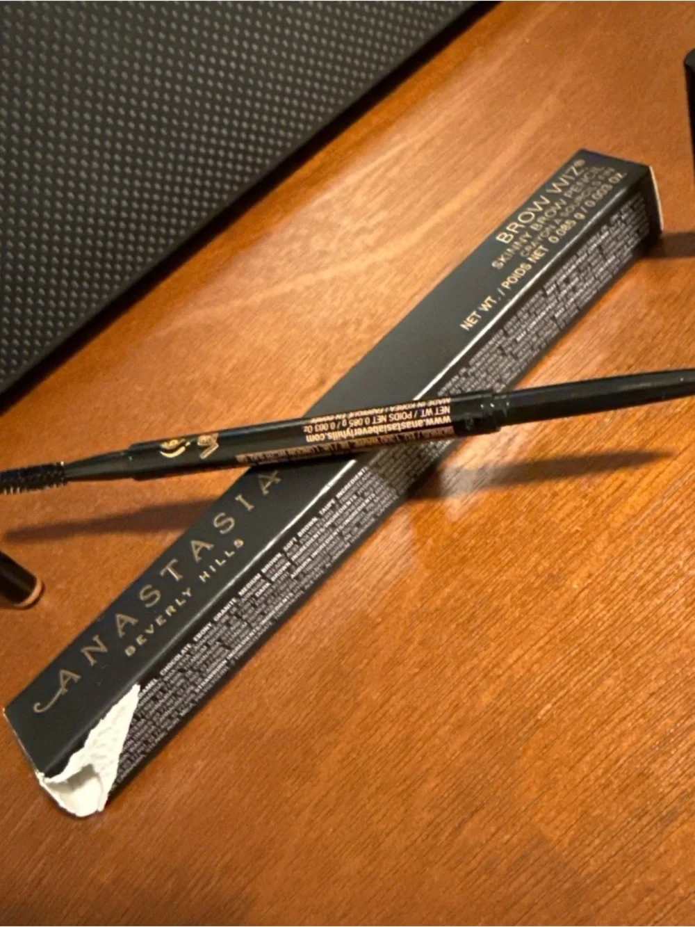 Anastasia Beverly Hills Brow Wiz Precision Eyebrow Pencil in Dark Brown.